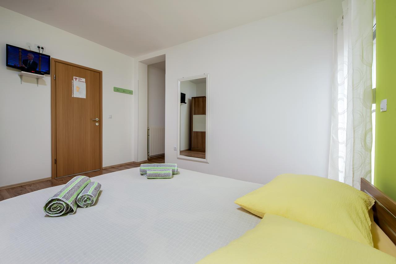 Apartment Roko *